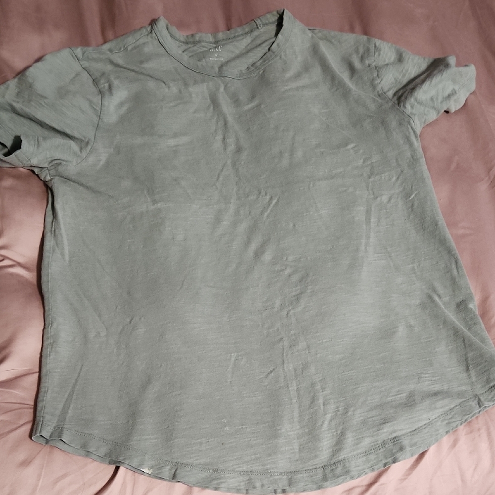 Short Sleeve Shirt. Size M.